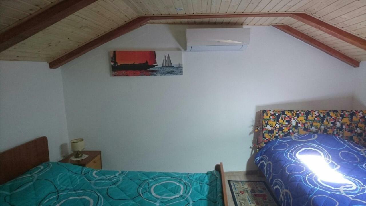 Holiday Home Nika Omisalj Exterior photo